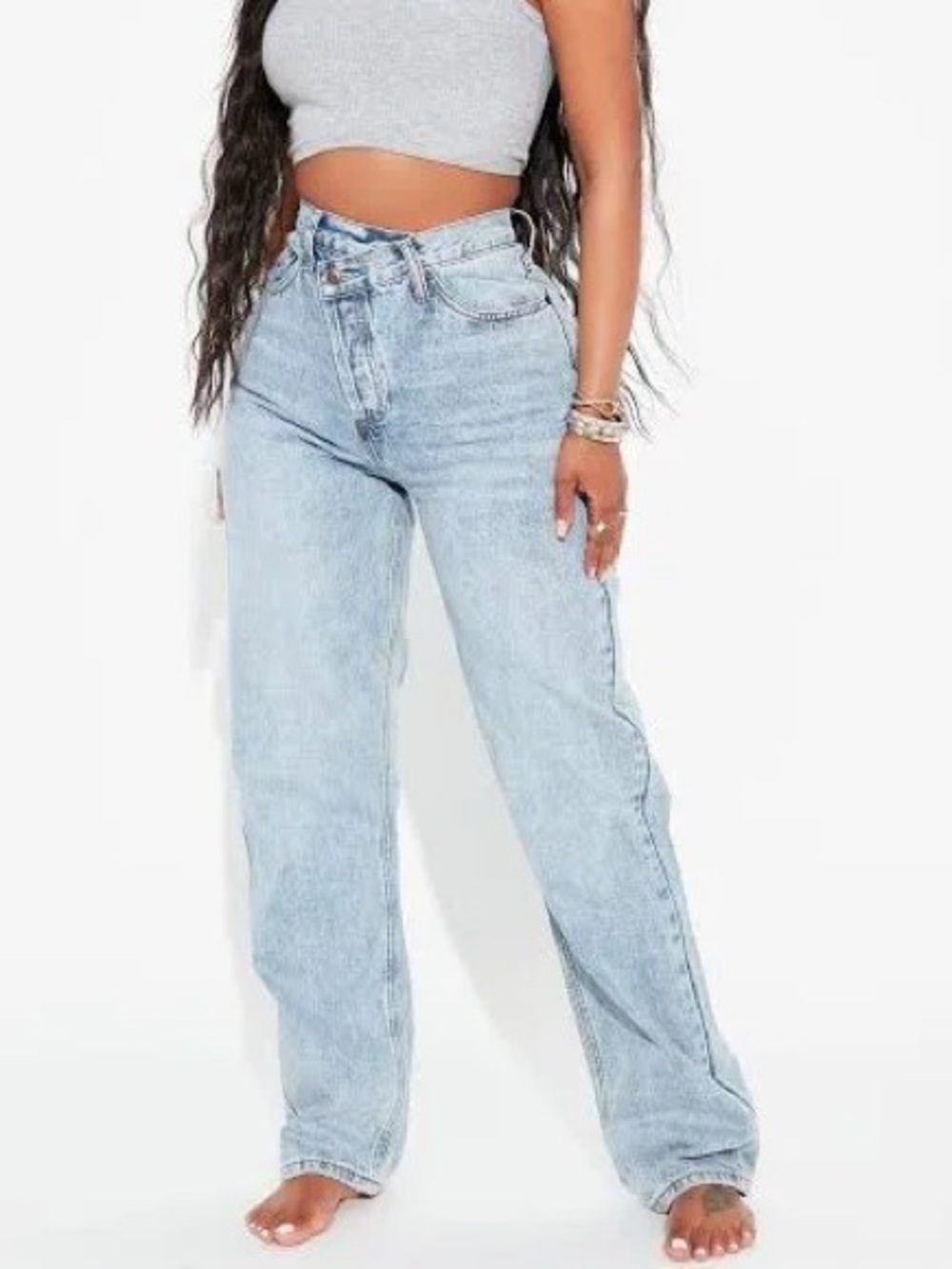 NWT Fashion Nova Crossover Straight Leg Jeans - Light Blue Wash